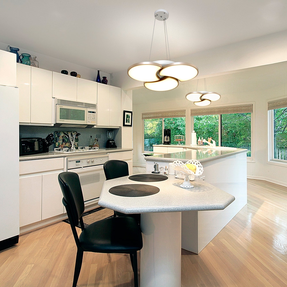 Потолочная люстра в кухню в современном стиле фото